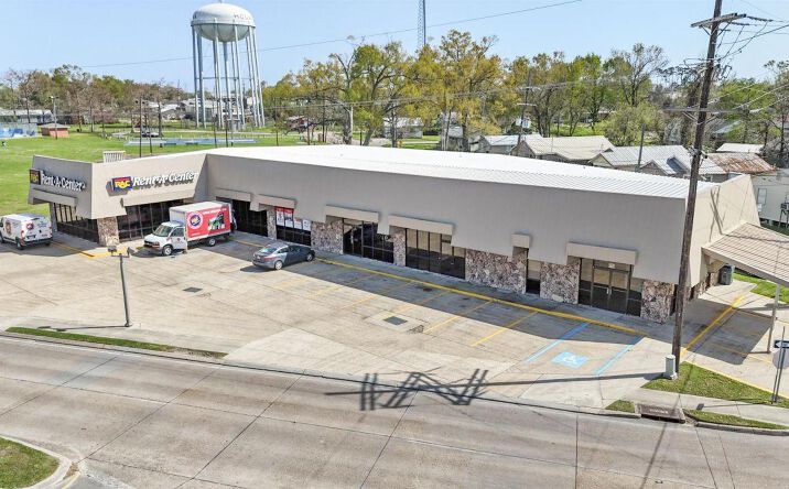 Pictures of Industrial, Office, Retail property located at 421 W Tunnel Blvd, Houma, LA 70360 for sales - image #1