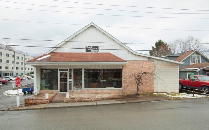 Pictures of Land property located at 136 Lewis Street, Oak Hill, WV 25901 for sales - image #1