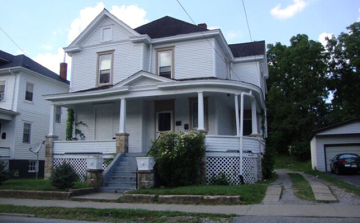 image of property at 512 COLLEGE AVE Bluefield WV 24701-4645