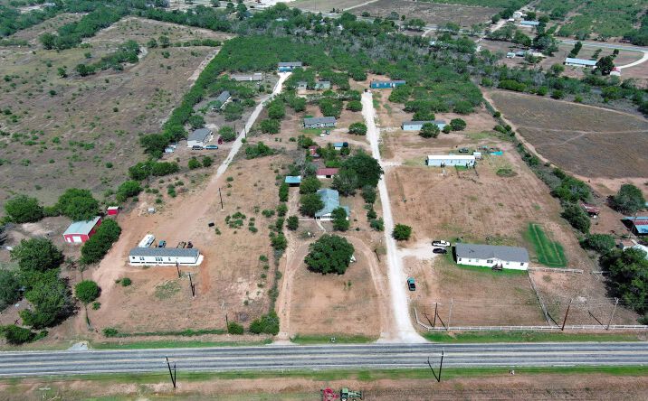 Pictures of Mobile Home Park, Multifamily property located at 22288 FM463, Devine, TX 78016 for sales - image #1