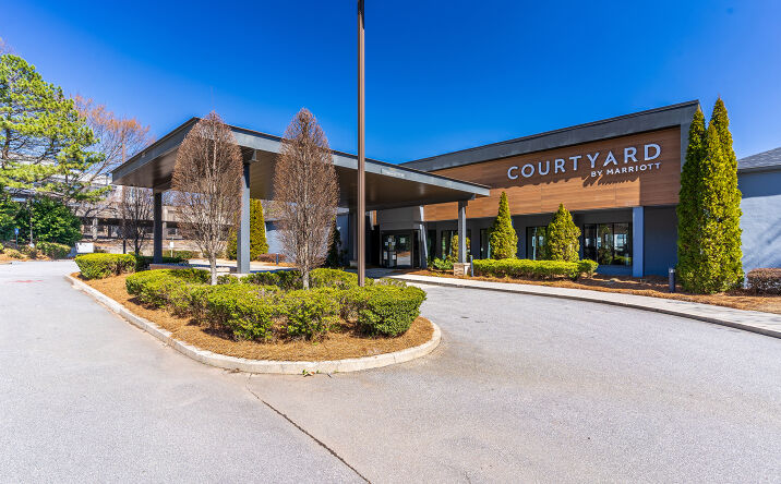 Pictures of Hospitality property located at 2045 S Park Pl NW, Atlanta, GA 30339 for sales - image #1