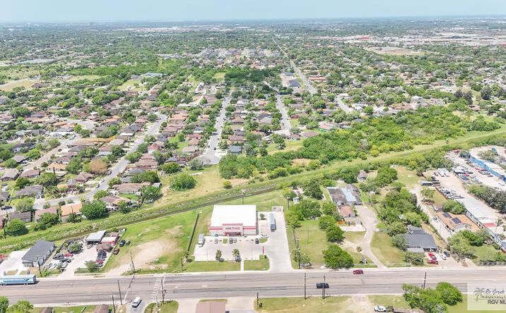 Pictures of Retail property located at 813 N Minnesota Ave, Brownsville, TX 78521 for sales - image #1