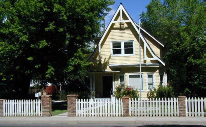 Pictures of Office property located at 405 N. Roop Street, Carson City, NV 89701 for comps - image #1
