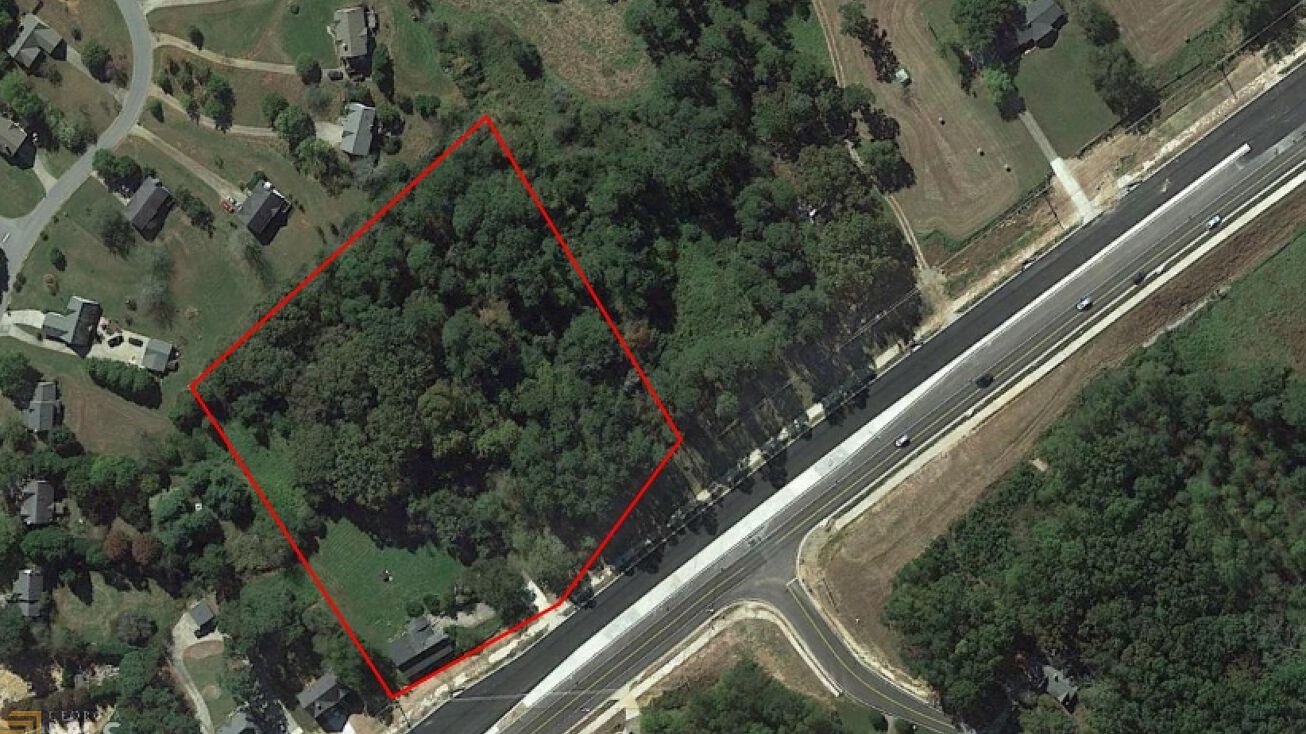 3156 Friendship Rd, Buford, GA 30519