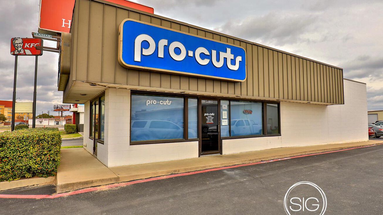 1011 N Fisk Ave, Brownwood, TX 76801 Retail Property for Sale ProCuts