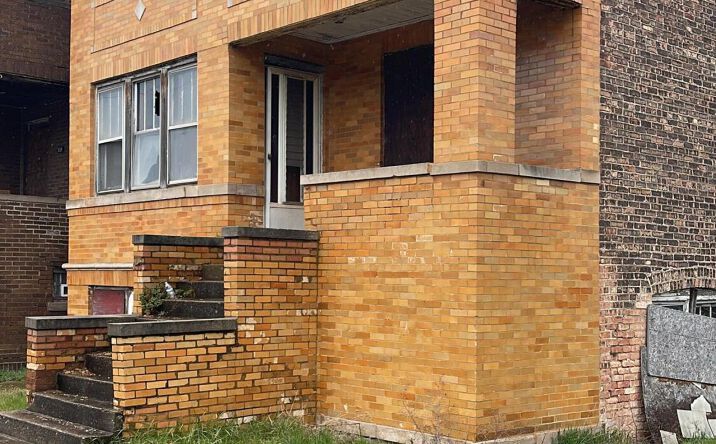 Pictures of Multifamily property located at 804 W 11th Avenue, Gary, IN 46402 for sales - image #1