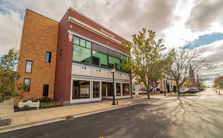 Pictures of Retail property located at 710 Franklin Street, Michigan City, IN 46360 for sales - image #1