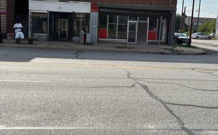 Pictures of Retail, Office, Mixed Use property located at 1600 Broadway, Gary, IN 46407 for sales - image #1