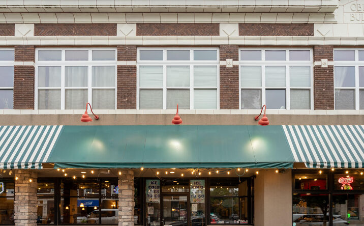 Pictures of Retail property located at 1326 119th Street, Whiting, IN 46394 for sales - image #1