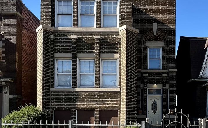 Pictures of Multifamily, Office property located at 532 Connecticut Street, Gary, IN 46402 for sales - image #1