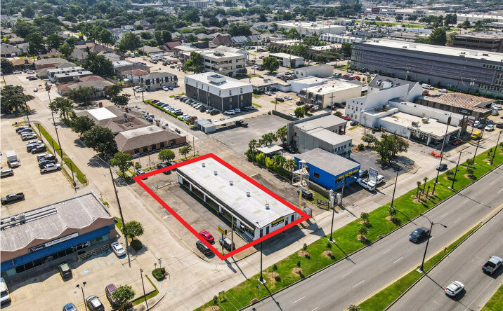 Pictures of Retail, Special Purpose property located at 3125 N Causeway Blvd, Metairie, LA 70002 for sales - image #1