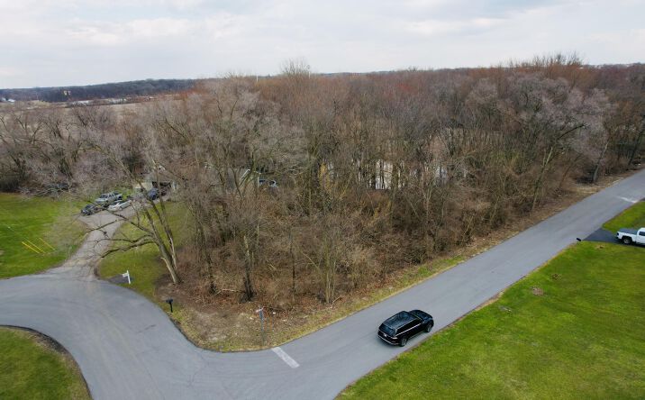 Pictures of Land property located at 7103 Carolina Place, Merrillville, IN 46410 for sales - image #1