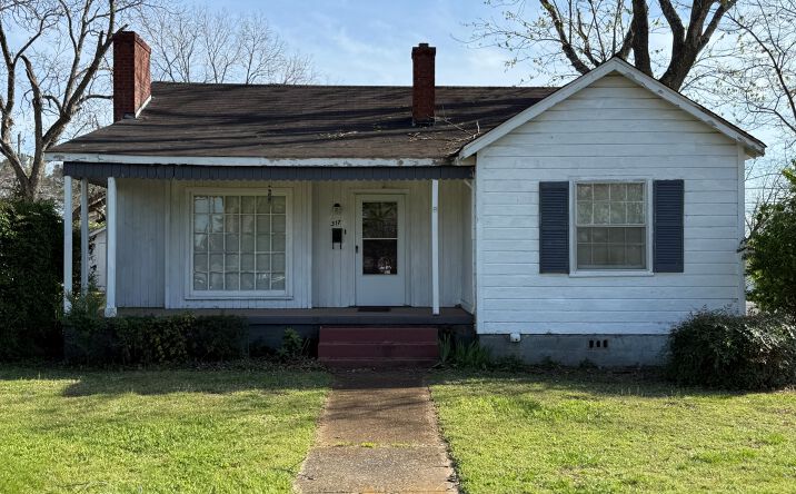 Pictures of Office property located at 317 Longwood Dr SW, Huntsville, AL 35801 for sales - image #1
