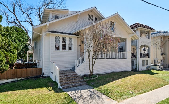 Pictures of Multifamily property located at 2039 Calhoun St, New Orleans, LA 70118 for sales - image #1