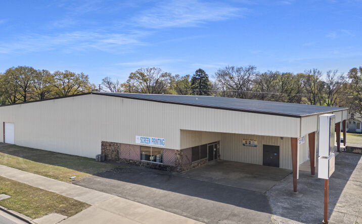 Pictures of Industrial, Mixed Use, Office, Retail, Special Purpose property located at 502 E 4th St, Russellville, AR 72801 for sales - image #1