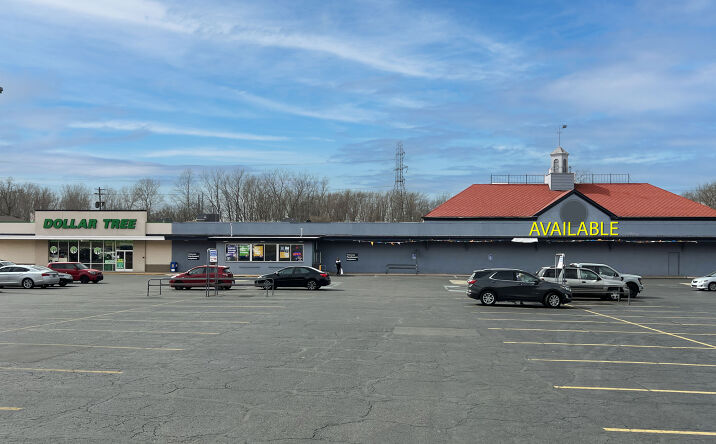 Pictures of Retail property located at 806 - 812 Shoppers Lane, Parchment, MI 49004 for sales - image #1