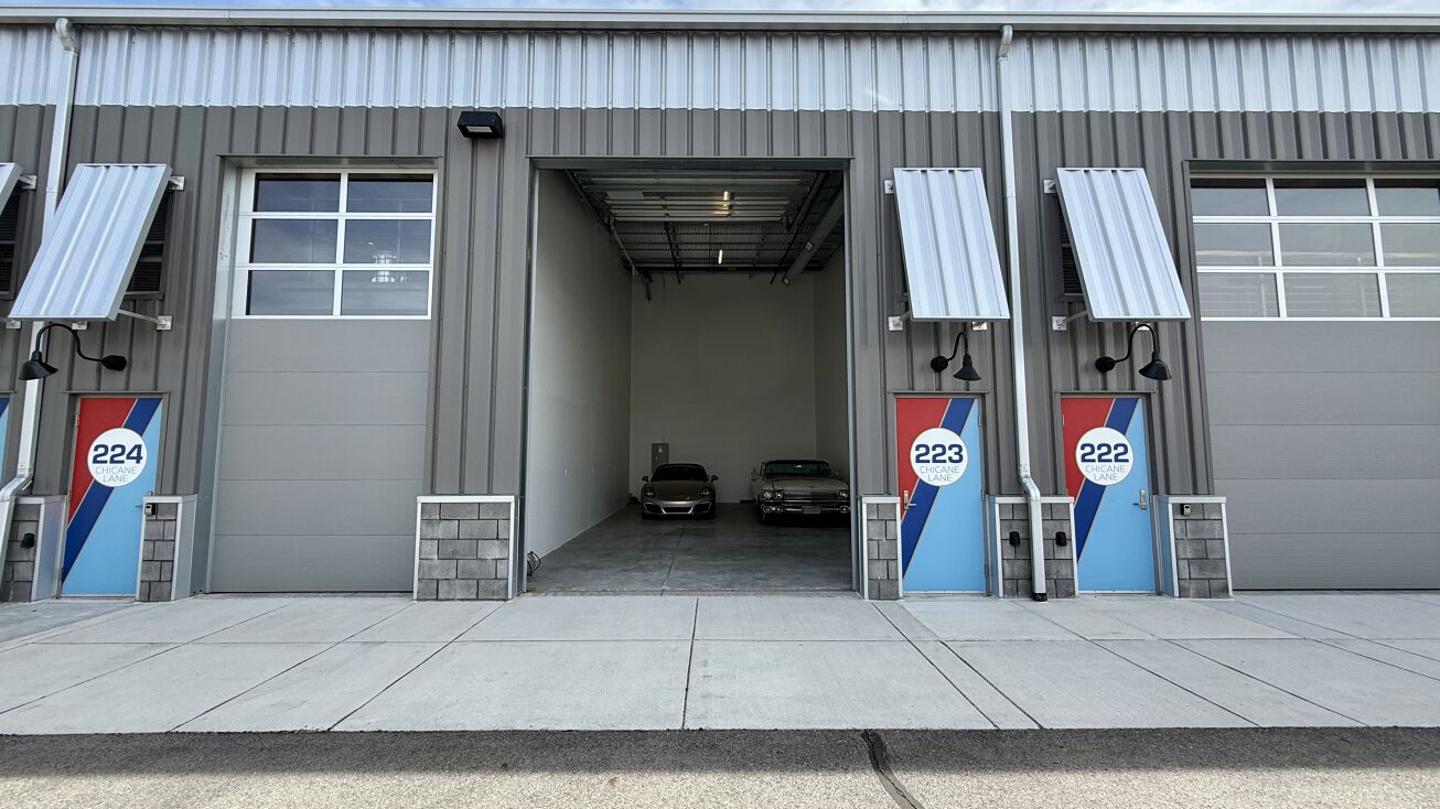 Pictures of Mixed Use, Self Storage, Special Purpose property located at 223 Chicane, Pontiac, MI 48341 for sales - image #1