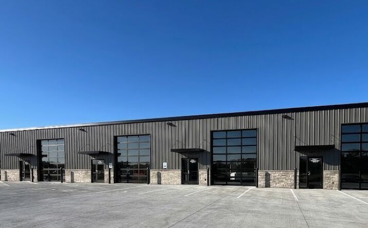 Pictures of Industrial, Mixed Use, Retail property located at 23907 Southwest St., Omaha, NE 68022 for sales - image #1