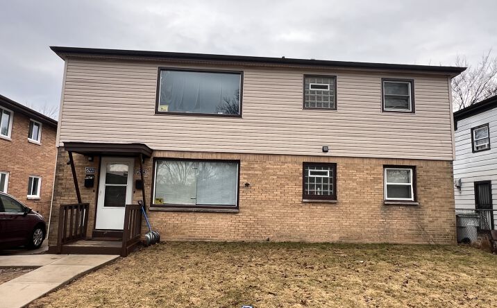 Pictures of Multifamily property located at 6221 W Thurston Ave, Milwaukee, WI 53218 for sales - image #1