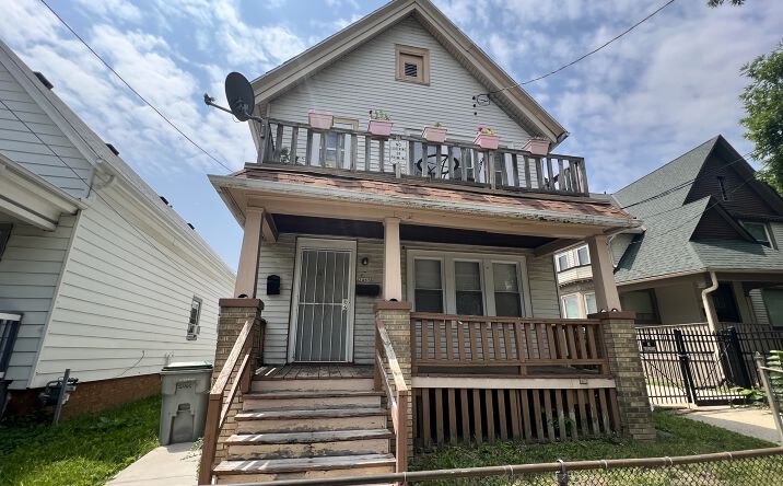 Pictures of Multifamily property located at 2465 N 9th St, Milwaukee, WI 53206 for sales - image #1
