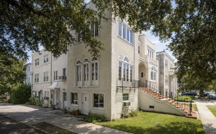 Pictures of Multifamily property located at 4237 Fontainebleau Dr, New Orleans, LA 70125 for sales - image #1