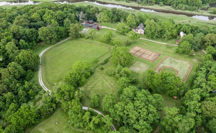 Pictures of Land property located at 38 Landing Meadow Rd, Smithtown, NY 11787 for sales - image #1