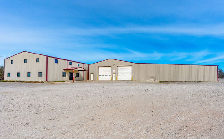 Pictures of Mixed Use, Office, Retail, Industrial property located at 122 N Hickory Street, Roff, OK 74865 for sales - image #1