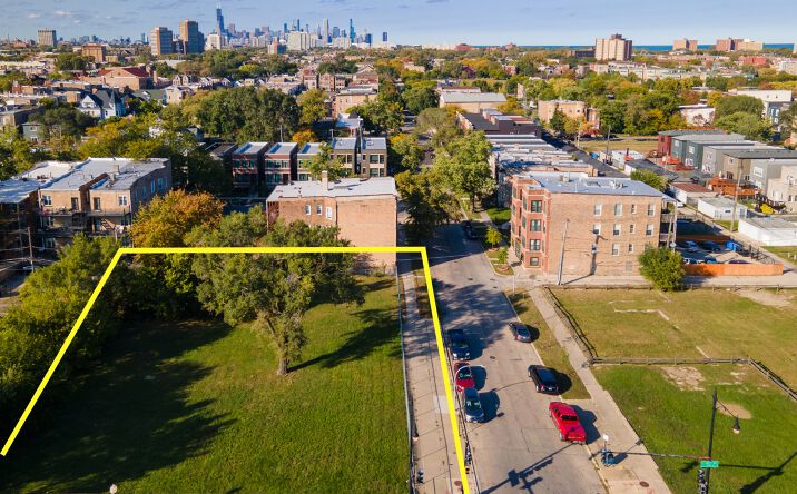 Pictures of Land property located at 556 E 47th St, Chicago, IL 60653 for sales - image #1
