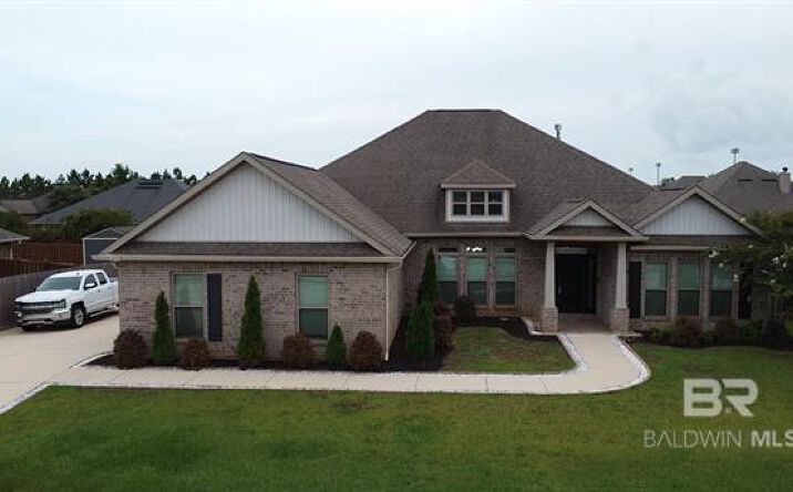 Pictures of Multifamily property located at 672 Harahan Lane, Foley, AL 36535 for sales - image #1