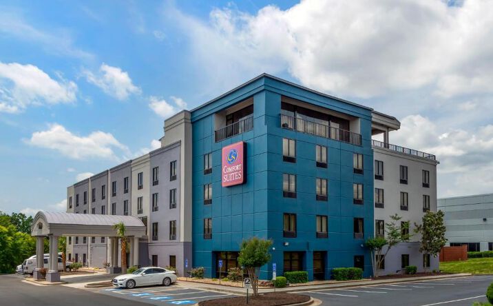 Pictures of Hospitality property located at 5087 Clark Howell Hwy, Atlanta, GA 30349 for sales - image #1