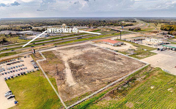 Pictures of Land property located at 350 IH 45, Fairfield, TX 75840 for sales - image #1
