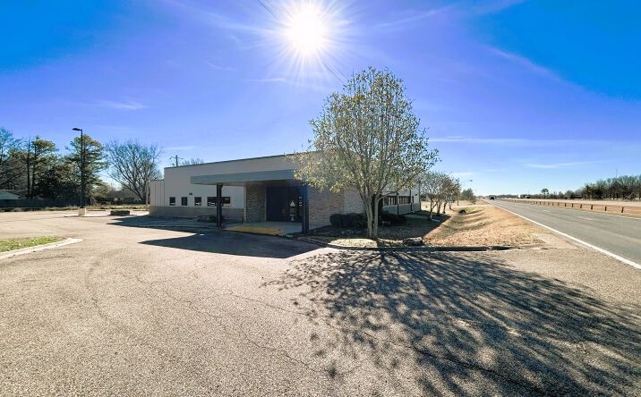 Pictures of Mixed Use, Office property located at 2596 I-55, Marion, AR 72364 for sales - image #1