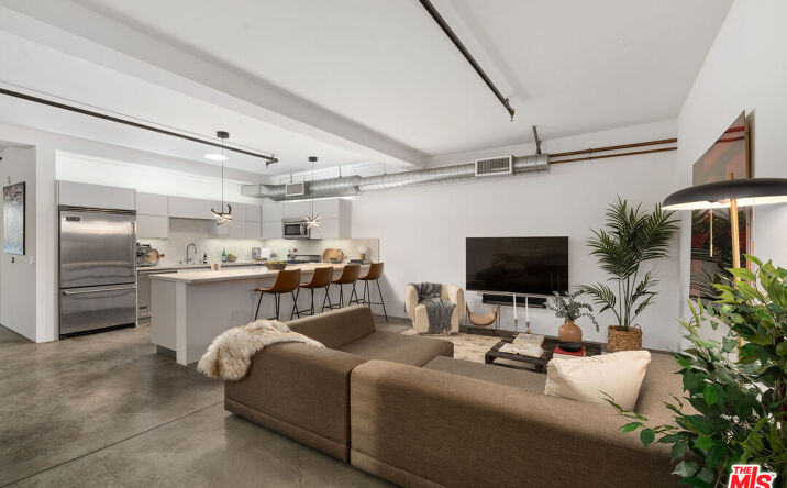 Pictures of Office property located at 1046 Princeton Dr #105, Marina Del Rey, CA 90292 for sales - image #1
