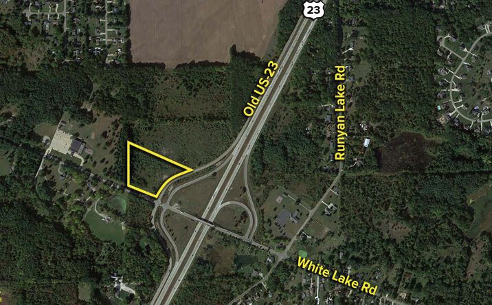 Pictures of Land property located at White Lake Rd, Fenton, MI 48430 for sales - image #1