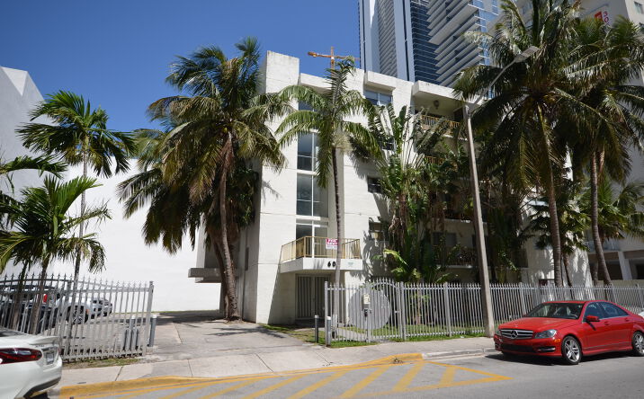 Pictures of Multifamily property located at 601 NE 22nd St, Miami, FL 33137 for sales - image #1