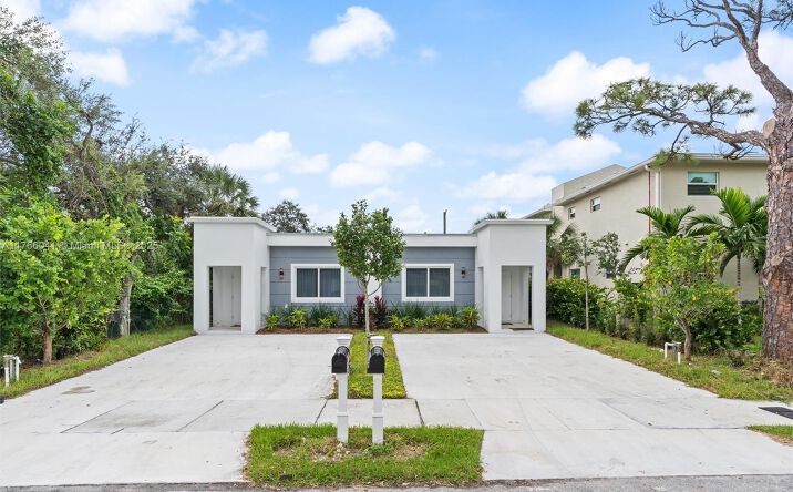 Pictures of Multifamily property located at 1212 NW 6th Ct, Fort Lauderdale, FL 33311 for sales - image #1