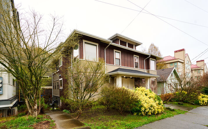 Pictures of Multifamily property located at 554 Prospect St, Seattle, WA 98109 for sales - image #1