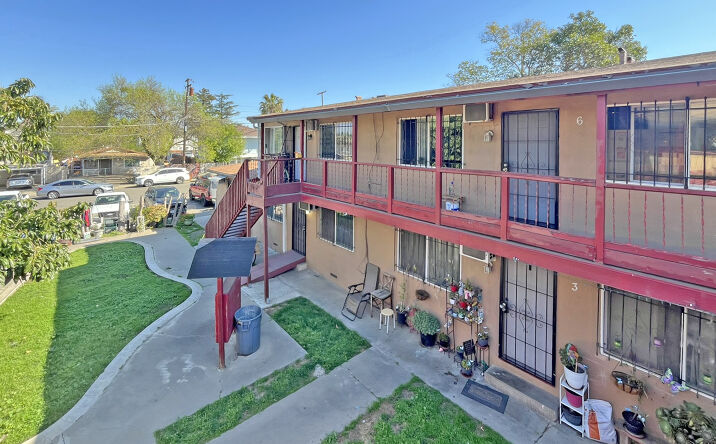 Pictures of Multifamily property located at 3804 40th Avenue, Sacramento, CA 95824 for sales - image #1