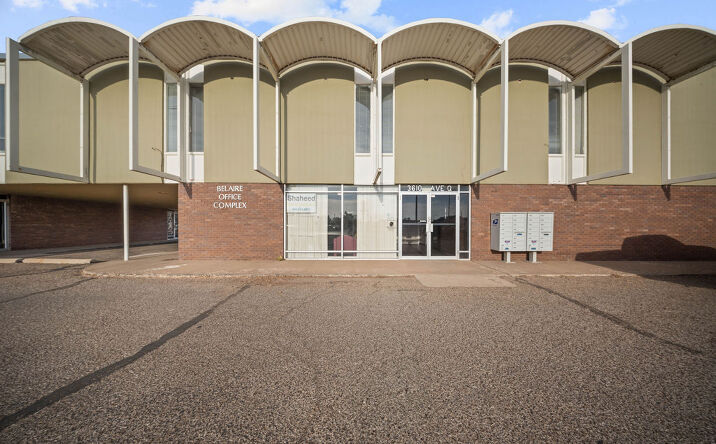 Pictures of Hospitality, Office, Retail property located at 3610 Avenue Q, Lubbock, TX 79412 for sales - image #1