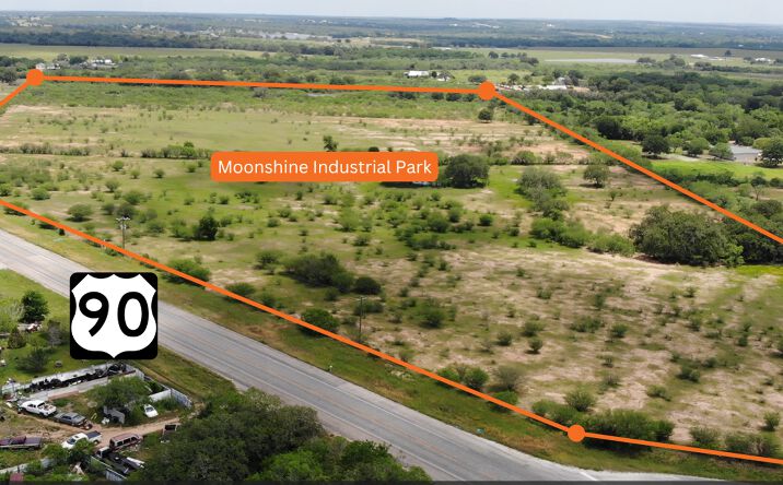 Pictures of Land property located at 6909 E U.S. Hwy 90, Seguin, TX 78155 for sales - image #1