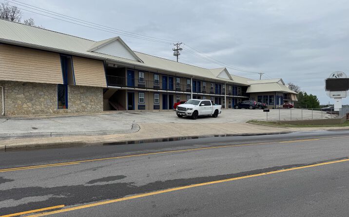 Pictures of Hospitality property located at 505 Gretna Rd, Branson, MO 65616 for sales - image #1