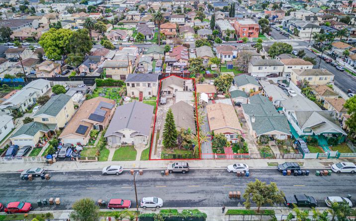 Pictures of Multifamily property located at 1136 W 87th St, Los Angeles, CA 90044 for sales - image #1