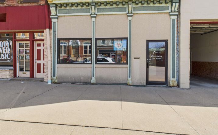 Pictures of Office, Retail property located at 25 N 4Th Street, Keokuk, IA 52632 for sales - image #1