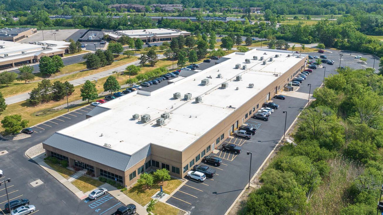 17225 Federal Dr, Allen Park, MI 48101