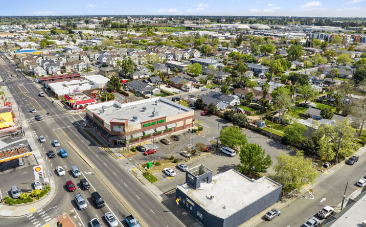 Pictures of Retail property located at 840 El Camino Ave, Sacramento, CA 95815 for sales - image #1
