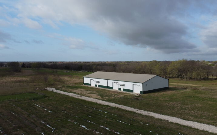 Pictures of Industrial property located at 2886 Plainview Rd, Sherman, TX 75092 for sales - image #1