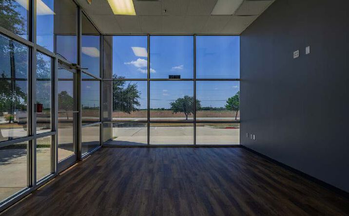 Pictures of Industrial property located at 10120 Fischer Rd, Von Ormy, TX 78073 for sales - image #1
