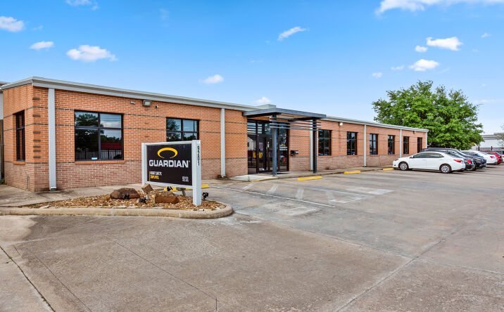 Pictures of Industrial property located at 9201 Winkler Dr, Houston, TX 77017 for sales - image #1