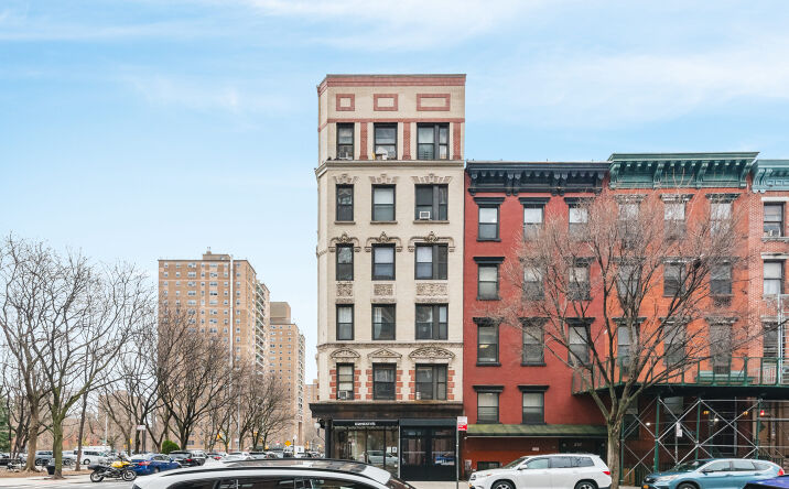Pictures of Multifamily property located at 259 E Broadway, New York, NY 10002 for sales - image #1