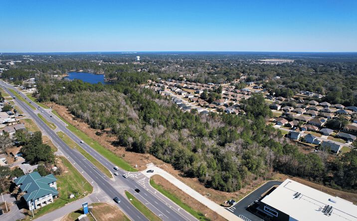 Pictures of Land property located at FL-85, Crestview, FL 32548 for sales - image #1